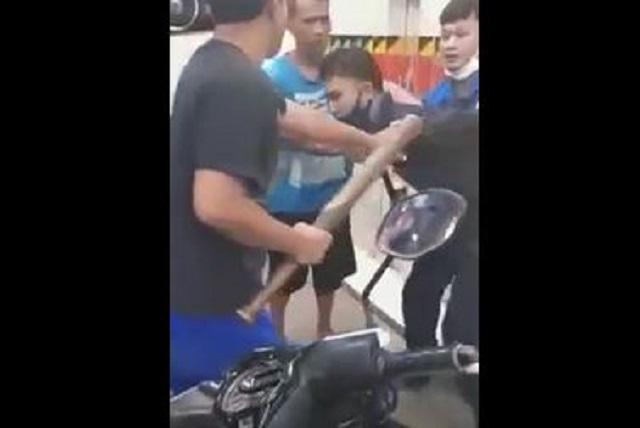 Pakai Pistol Mainan, Perampok Minimarket di Bandarlampung Bonyok Dihajar Massa