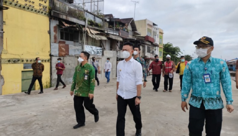 title Sembuh dari Covid, Wali Kota Pontianak Langsung Kerja Pantau Pembangunan Waterfront Sembuh dari Covid, Wali Kota Pontianak Langsung Kerja Pantau Pembangunan Waterfront