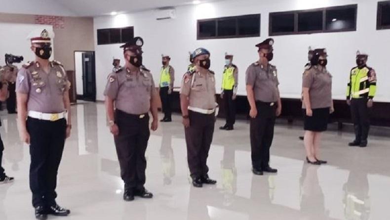 16 Personel Polres Kepulauan Sangihe Naik Pangkat di HUT Ke-75 Bhayangkara