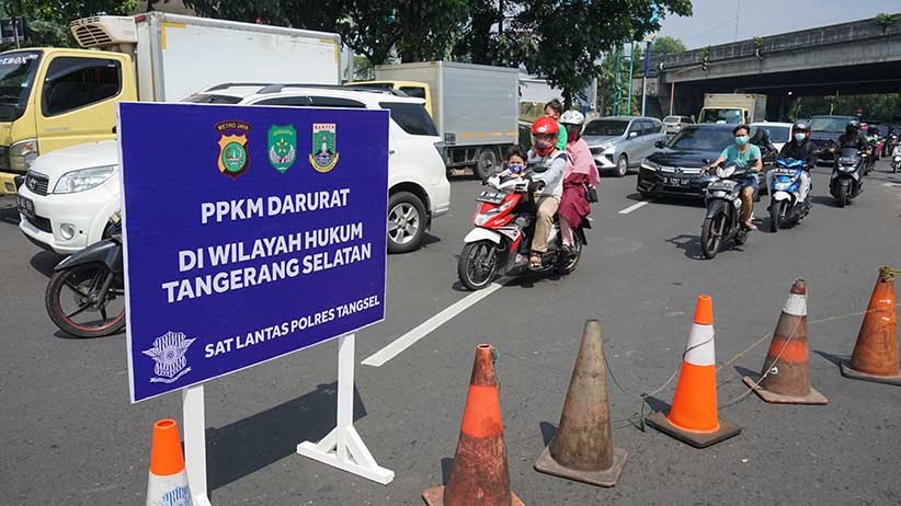 PPKM Darurat, Kendaraan dari Tangsel MenujuJakarta Terpaksa Berputar Balik - Bagian 2