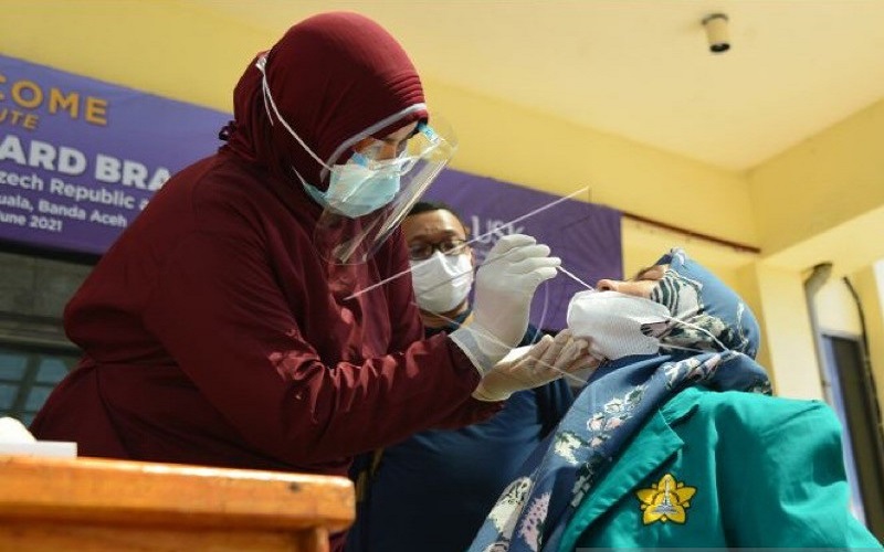 title Litbangkes Aceh Kirim Spesimen ke Jakarta untuk Deteksi Covid-19 Varian Baru Litbangkes Aceh Kirim Spesimen ke Jakarta untuk Deteksi Covid-19 Varian Baru