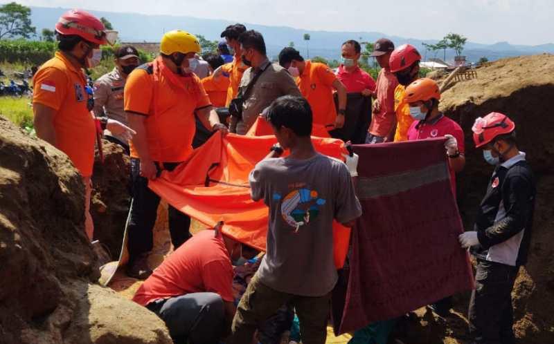 Tebing Penambangan Liyangan Temanggung Longsor, 1 Tewas Tertimbun