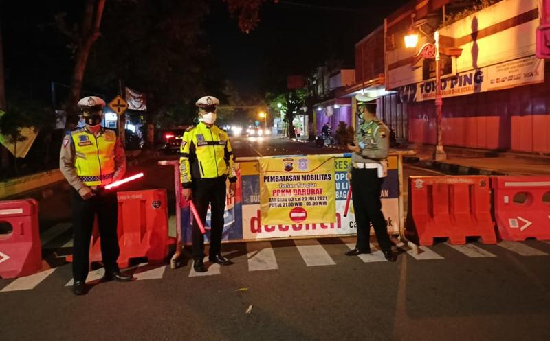 Sejumlah Akses Jalan di Rembang Ditutup selama PPKM Darurat, Warga Bisa lewat Jalur Ini