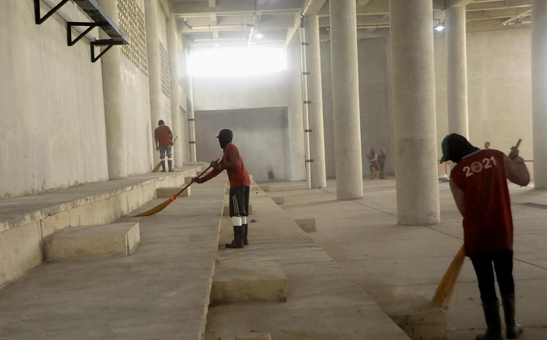 Kasus Tinggi, Pemkot Surabaya Jadikan Lapangan Tembak RS Lapangan Covid-19 