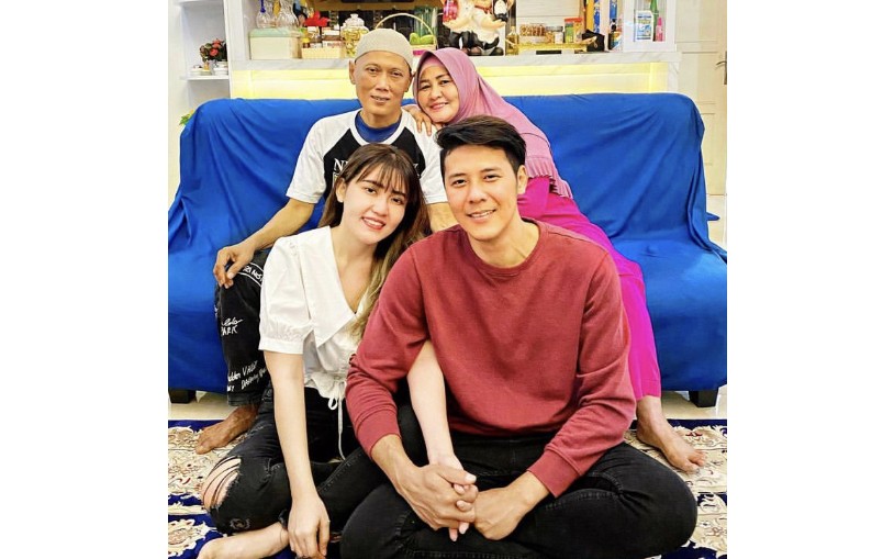Via Vallen Ajak Chevra Yolandi Bertemu Orang Tua Siap Menikah