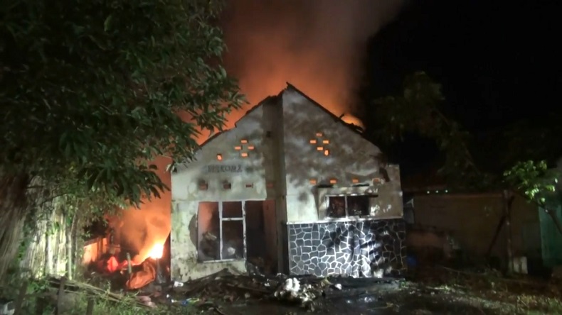 Gudang Penyimpanan Produk Bayi di Banyuwangi Terbakar, Kerugian Ratusan Juta