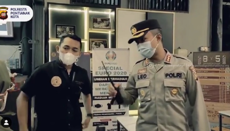 title Peringatan Tak Digubris, Kapolresta Pontianak Tutup Warkop Aming Seminggu Peringatan Tak Digubris, Kapolresta Pontianak Tutup Warkop Aming Seminggu