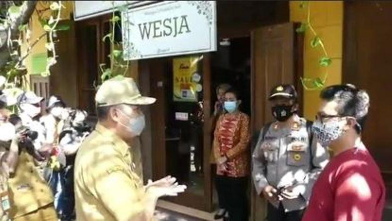 Buka saat PPKM Darurat, Puluhan Toko Cendera Mata dan Batik di Solo Ditutup Paksa 