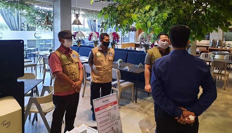 title Polda Aceh Minta Pengelola Hotel Tegas Terapkan Prokes Polda Aceh Minta Pengelola Hotel Tegas Terapkan Prokes