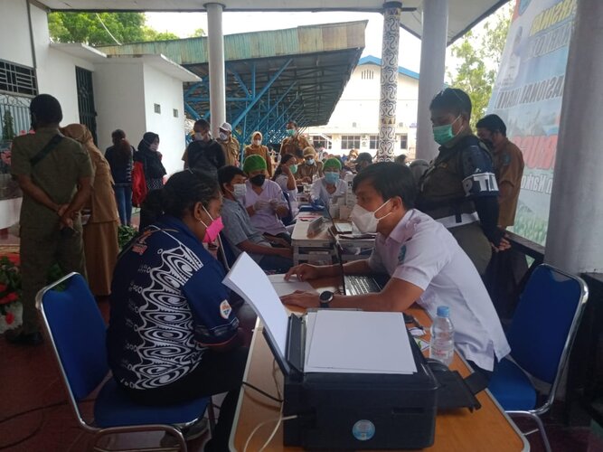 Pemkab Jayapura Gelar Vaksinasi Massal bagi ASN