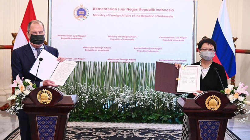 Menlu Retno Bertemu Menlu Rusia Bahas Rencana Kunjungan Presiden Vladimir Putin - Bagian 1