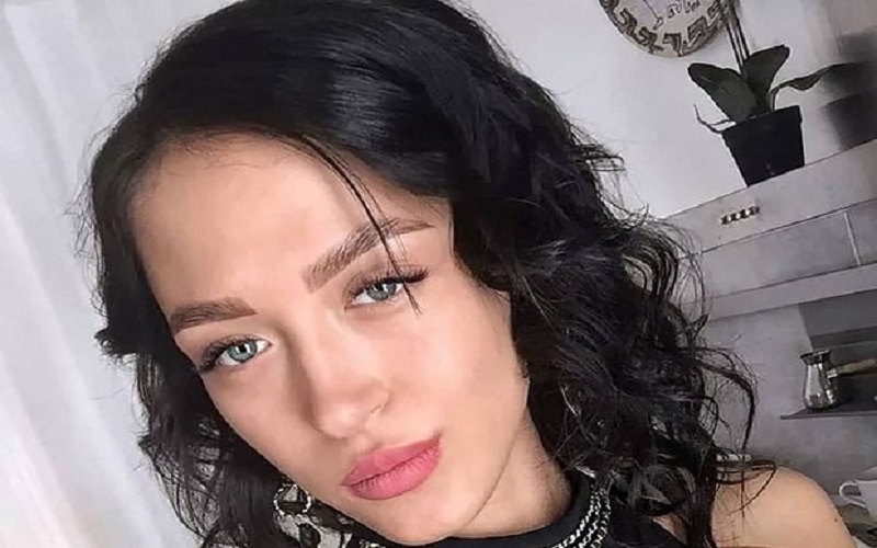 Jatuh dari Gedung Bertingkat, Bintang Porno Tewas Seketika 