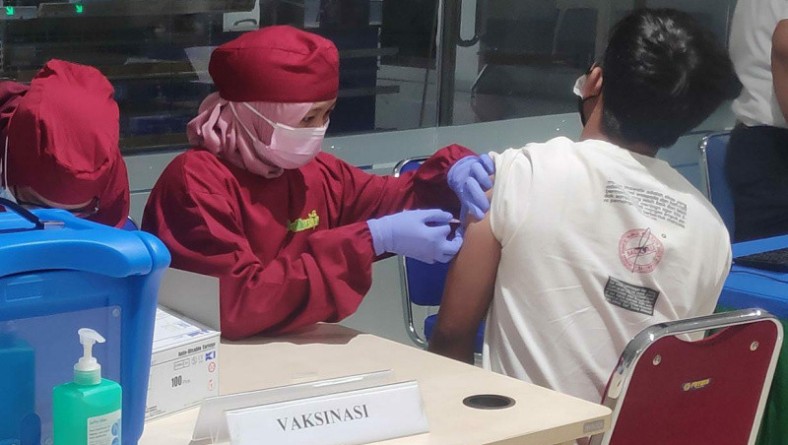 Bandara Adi Soemarmo Solo Buka Layanan Vaksin untuk Calon Penumpang