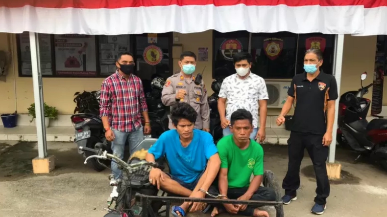 Curi Kompresor AC di Gudang PLN, Duo Pria di Padang Diangkut Polisi Pakai Betor