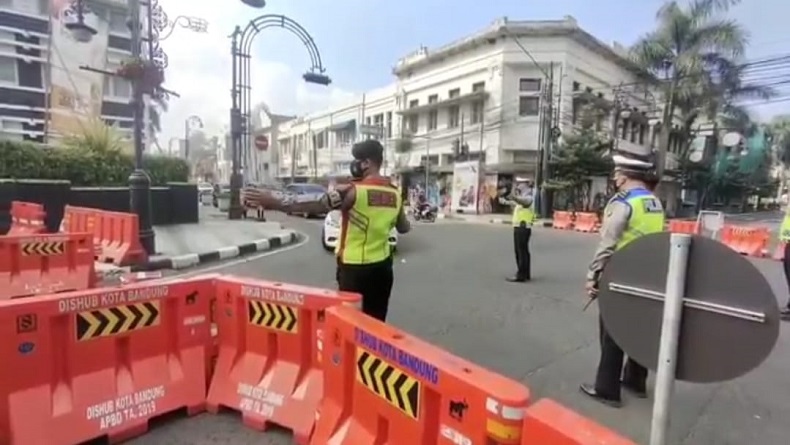 Jalan-jalan di Kota Bandung Ditutup Mulai 08.00 WIB, Penyekatan di Tol 24 Jam