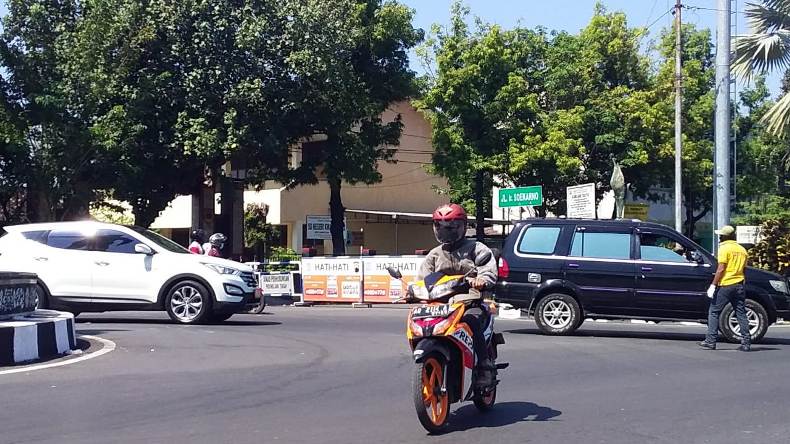 title PPKM Darurat, Penyekatan Jalur Lalu Lintas di Sukoharjo Diperluas PPKM Darurat, Penyekatan Jalur Lalu Lintas di Sukoharjo Diperluas