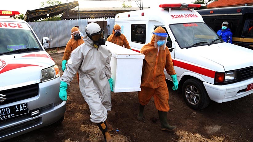 Suasana Antrean Pemulasaraan Jenazah Covid-19 - Bagian 4