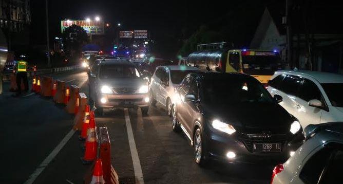 PPKM Darurat, Akses Jalan ke Kota Malang Disekat Picu Kemacetan Panjang