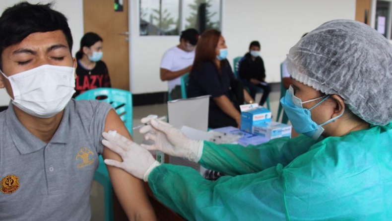 Bandara Sam Ratulangi Manado Sediakan Sentra Vaksinasi, Catat Syaratnya