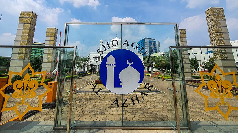 PPKM Darurat, Masjid Agung Al Azhar Tiadakan Sholat Jumat - Bagian 1