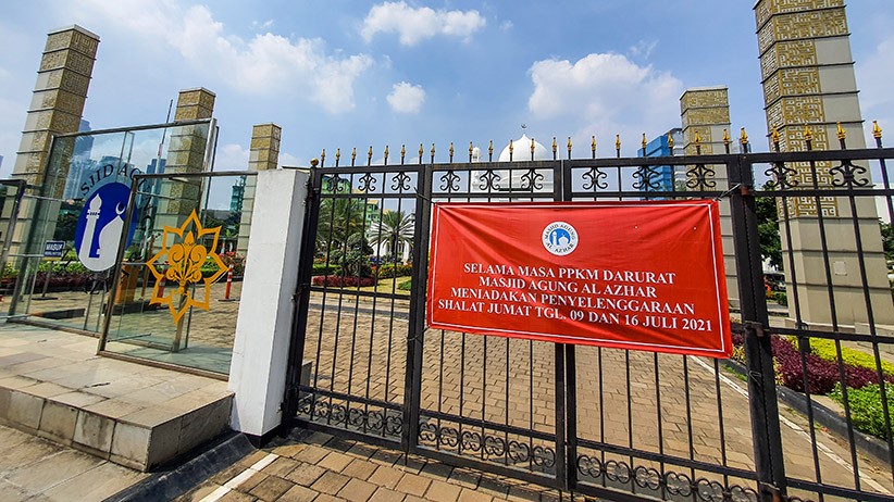 PPKM Darurat, Masjid Agung Al Azhar Tiadakan Sholat Jumat - Bagian 2