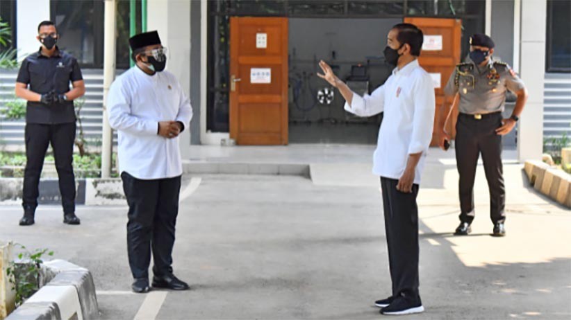 Presiden Jokowi Cek Kesiapan Asrama Haji Pondok Gede Menjadi RS Darurat - Bagian 4