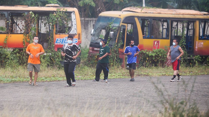 Tingkatkan Imunitas Tubuh, Pasien OTG Berjemur dan Olahraga Ringan - Bagian 3
