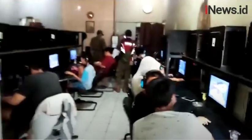 Catat! Pelajar di Bukittinggi Dilarang Masuk Warnet Tanpa Surat Izin Sekolah