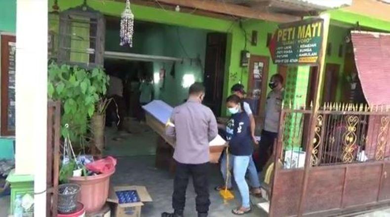 Ini Respons Perajin Peti Mati di Boyolali yang Pekerjaannya Dibantu Polisi  