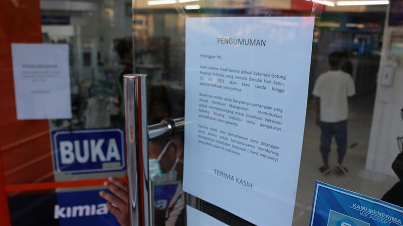 Kimia Farma Tunda Vaksin Covid-19 Berbayar - Bagian 1