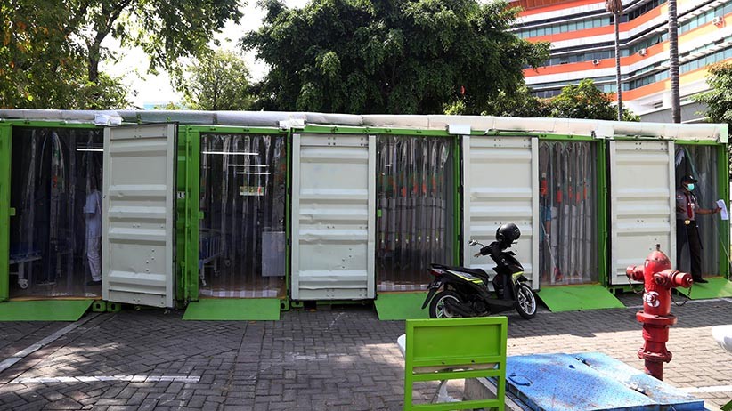 Rumah Sakit Ini Ubah Kontainer Menjadi Ruang Perawatan Darurat - Bagian 2