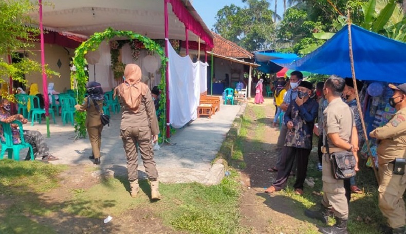 Nekat Hajatan saat PPKM Darurat, Resepsi Nikah di Pangandaran Dibubarkan
