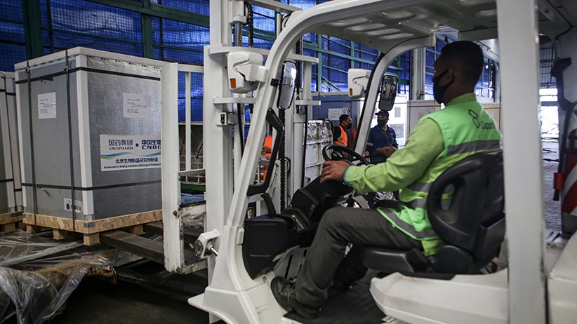 1,4 Juta Dosis Vaksin Sinopharm Tiba di Indonesia - Bagian 2