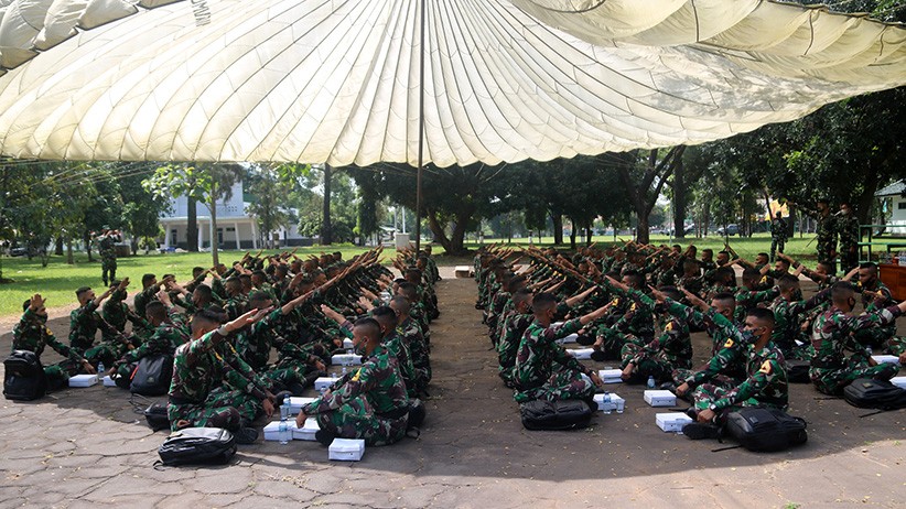 114 Taruna Akmil Datangi Markas Pasukan Raider - Bagian 4