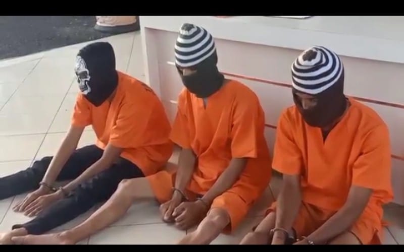 Gadis Cantik Diperkosa Pacar dan Teman, Dibuang ke Sungai Tanpa Pakaian 