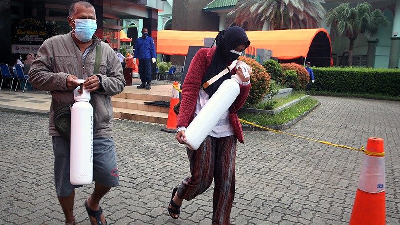 Pemkot Tangerang Berikan Isi Ulang Oksigen Gratis - Bagian 3