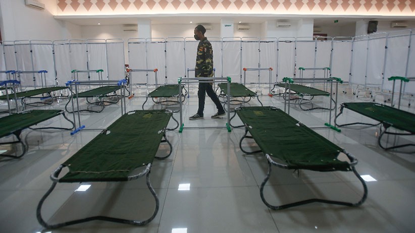 GOR Matraman Berubah Menjadi Tempat Isolasi Mandiri - Bagian 3