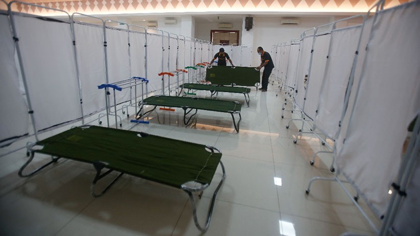 GOR Matraman Berubah Menjadi Tempat Isolasi Mandiri - Bagian 1