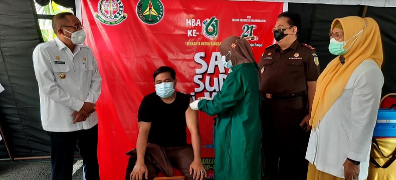 Wali Kota Ternate Apresiasi Vaksinasi Massal yang Digelar Kejati Malut 