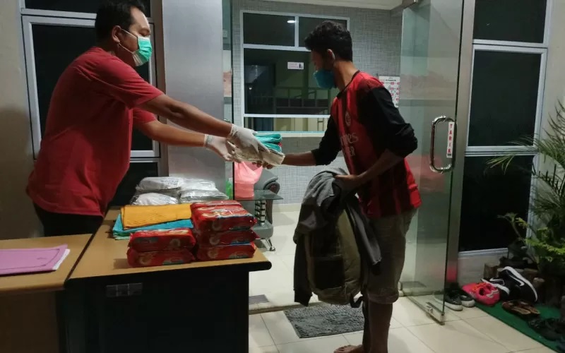 Tertahan di Tanjungpinang, Lima Buruh Migran asal NTB Positif Covid-19