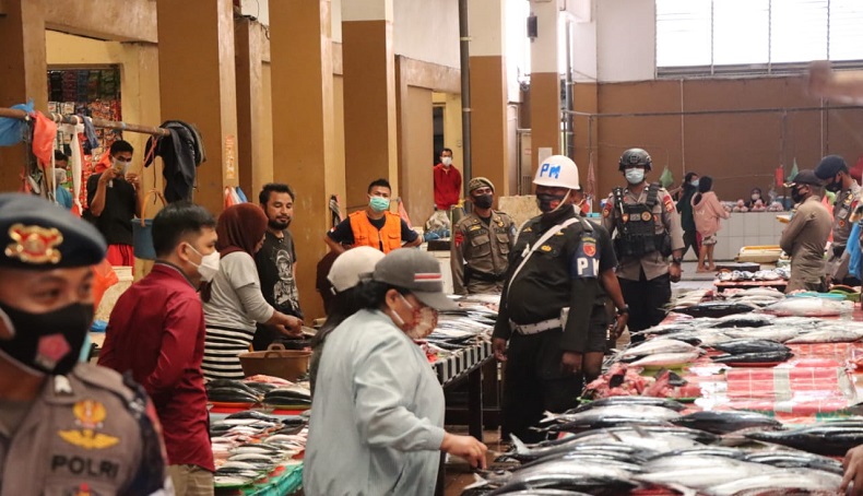 title Patroli Prokes dan Pengawasan PPKM Mikro di Halmahera Utara Ditingkatkan Patroli Prokes dan Pengawasan PPKM Mikro di Halmahera Utara Ditingkatkan