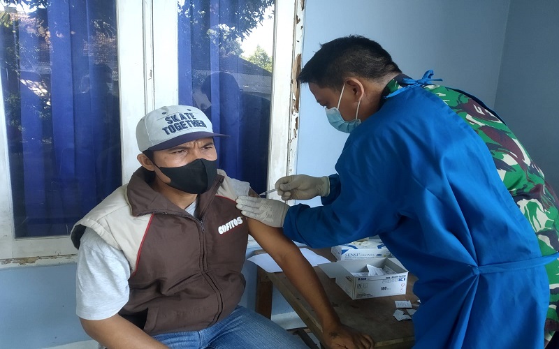 Lanud ZAM Lombok Kembali Gelar Vaksinasi Covid-19 untuk Warga Umum