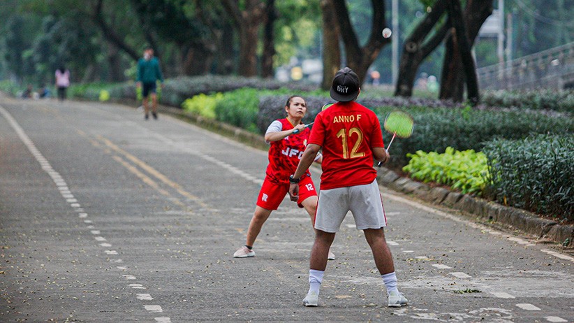 Kawasan BKT Dimanfaatkan Warga untuk Berolahraga Meski Ditutup - Bagian 1