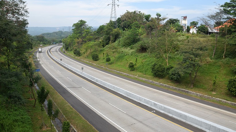 Penampakan Jalan Tol Semarang-Solo Lengang Imbas Penutupan Pintu Keluar - Bagian 1