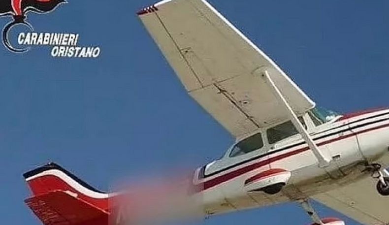  Waduh, Pilot Salah Jatuhkan Kokain Senilai Rp135 Miliar ke Atap Warga