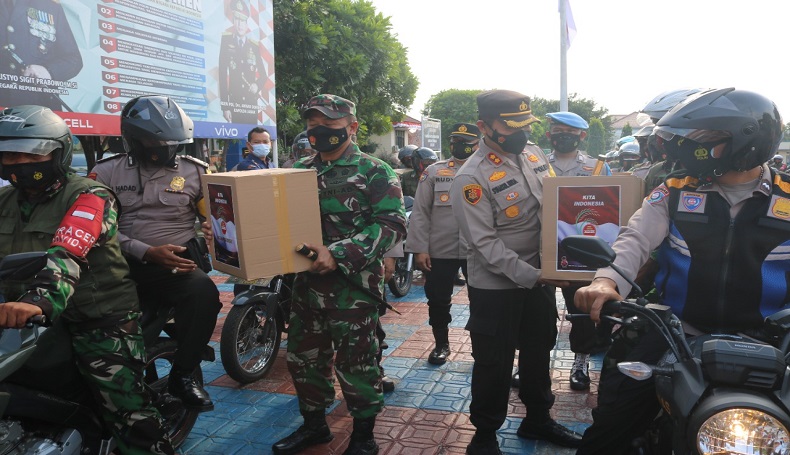 Anggota TNI/Polri Sisir Warga Majalengka Terdampak PPKM Darurat, Ada Apa?