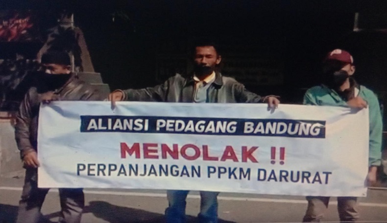 Rugi hingga Ratusan Juta, Pedagang Pasar Baru Bandung Tolak PPKM Darurat