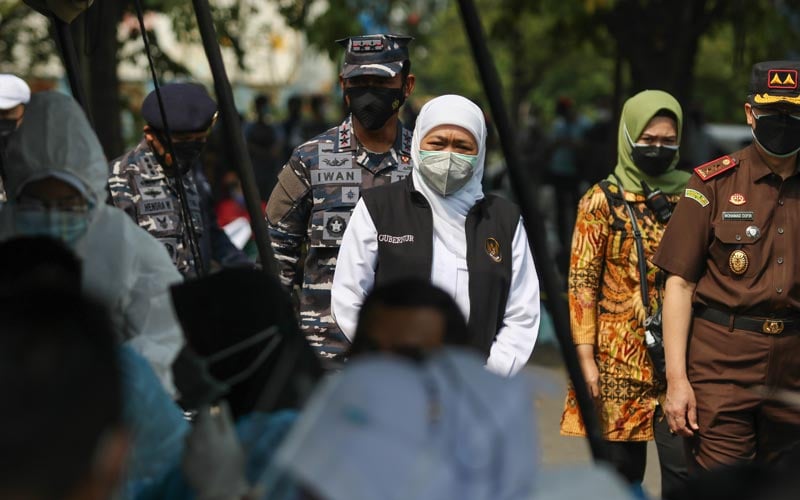 Koarmada II Gelar Serbuan Vaksinasi COVID-19 untuk Masyarakat Maritim  - Bagian 3