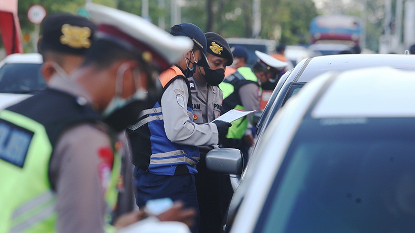 Jelang Idul Adha, Akses Menuju Jembatan Suramadu Diperketat - Bagian 4