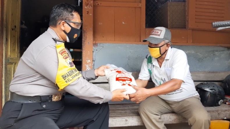 5,5 Ton Beras Disalurkan untuk Warga Solo yang Terdampak Pandemi 